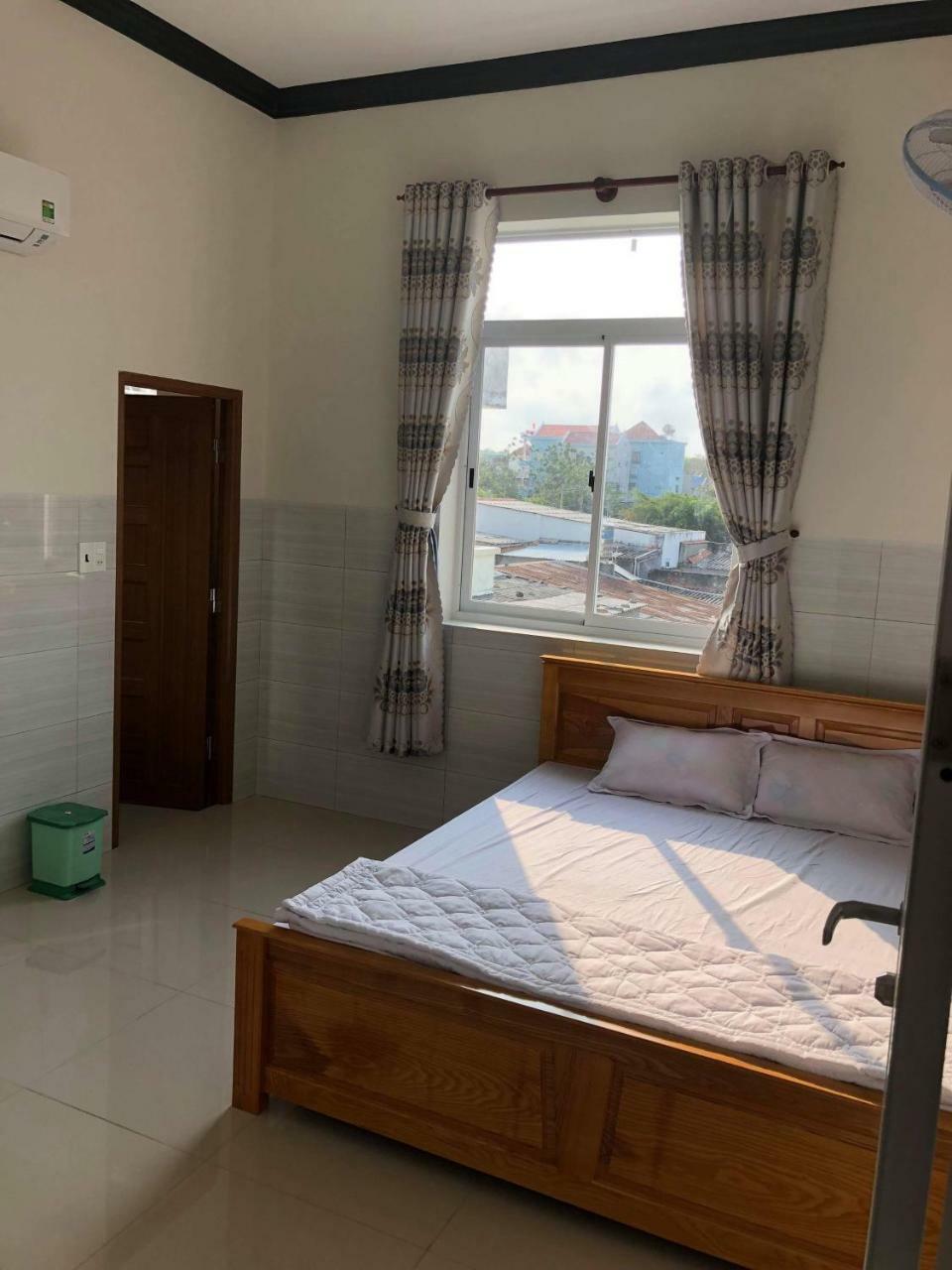Nguyen Kim Motel Лонгхай Экстерьер фото